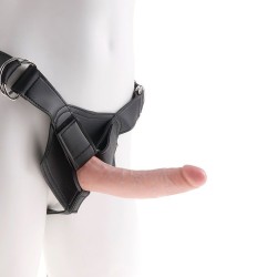 harnais avec pénis réaliste 17,8 cm