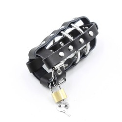 etui en cuir avec anneaux métalliques et cadenas