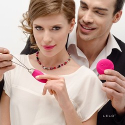 oeuf de massage cerise lyla 2 insignia design edition
