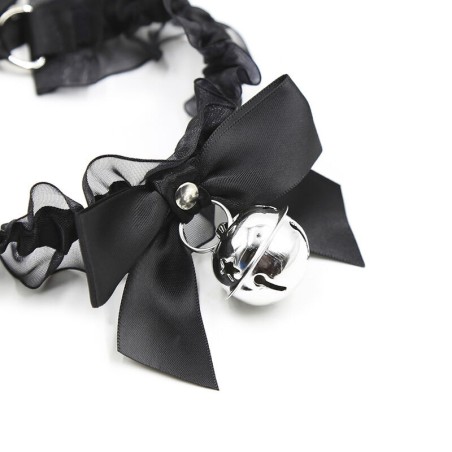 collier fétiche dentelle