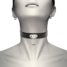 collier en cuir vegan femme accessoire fétiche