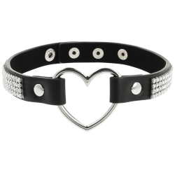 ras de cou en cuir vegan avec coeur