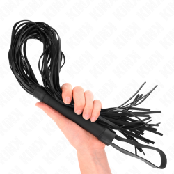 fouet imitation peau de mouton 60 cm