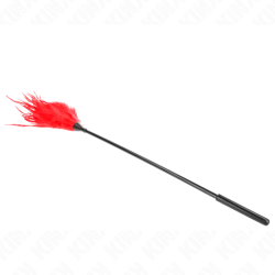 plusieurs plumes de chatouilles rouges 45 cm