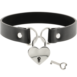 collier en cuir vegan avec accessoire coeur avec cl?