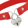 collier en cuir vegan rouge avec accessoire coeur avec cl?