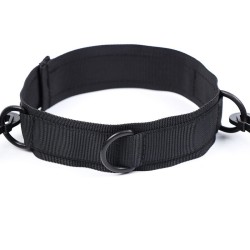 menottes et collier en nylon