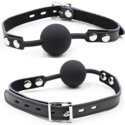 bâillon balle en silicone avec ceinture en cuir (cadenas inclus)