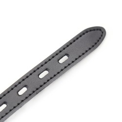 bâillon balle en silicone avec ceinture en cuir (cadenas inclus)