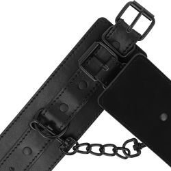 fetish menottes en cuir végétalien