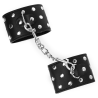 appareils de retenue poignets avec fermeture pression pleine de rivets noir ajustable 19-24 cm x 5,5 cm