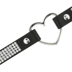 ras de cou en cuir vegan avec coeur