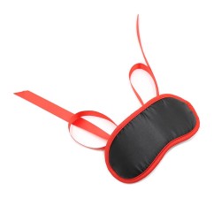 bords rouges noir fetish