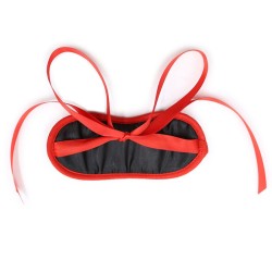 bords rouges noir fetish